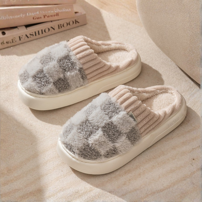 AmyVictoria™ - Comfy Fluffy Indoor Plush Non-Slip Slippers