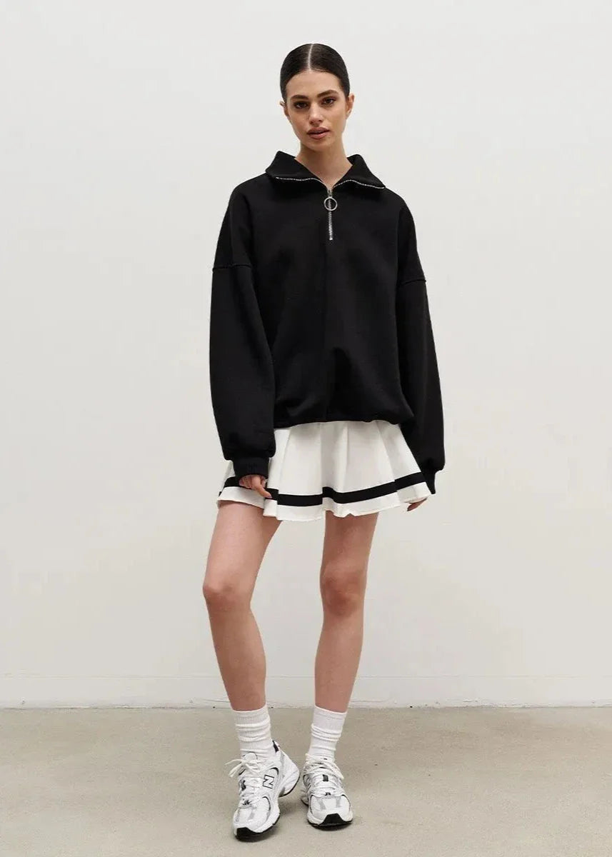 Chic Zip-Up Casual Navy Sweater