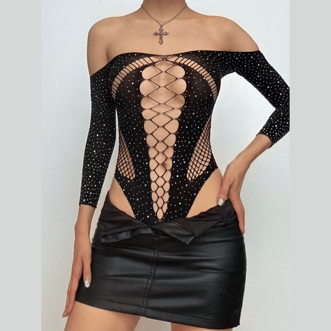 Long sleeve hollow out off shoulder pleated cami mini skirt set