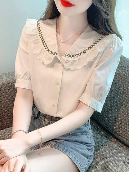 Katelyn Vintage Doll Collar Embroidered Lace Top