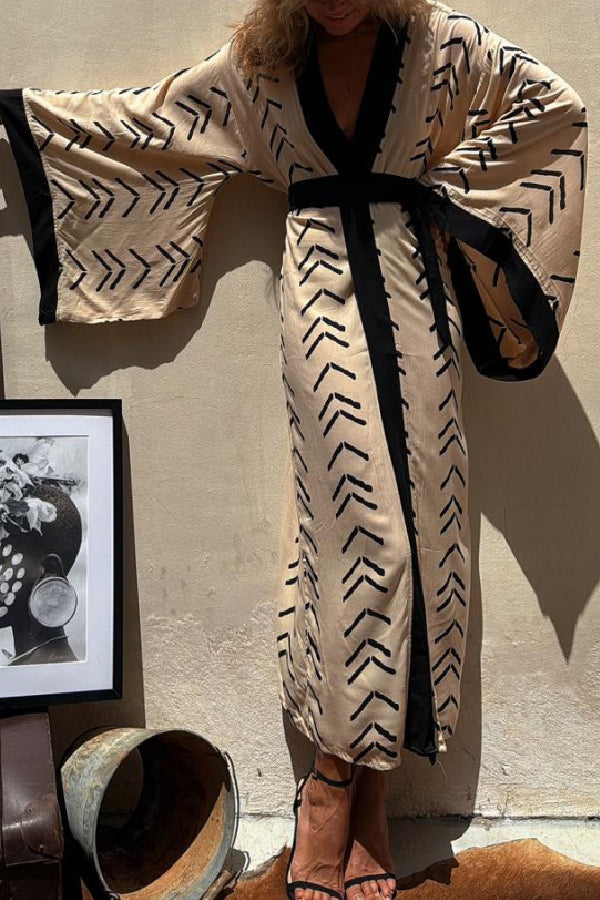 Paro Long Sleeve Simple Robe