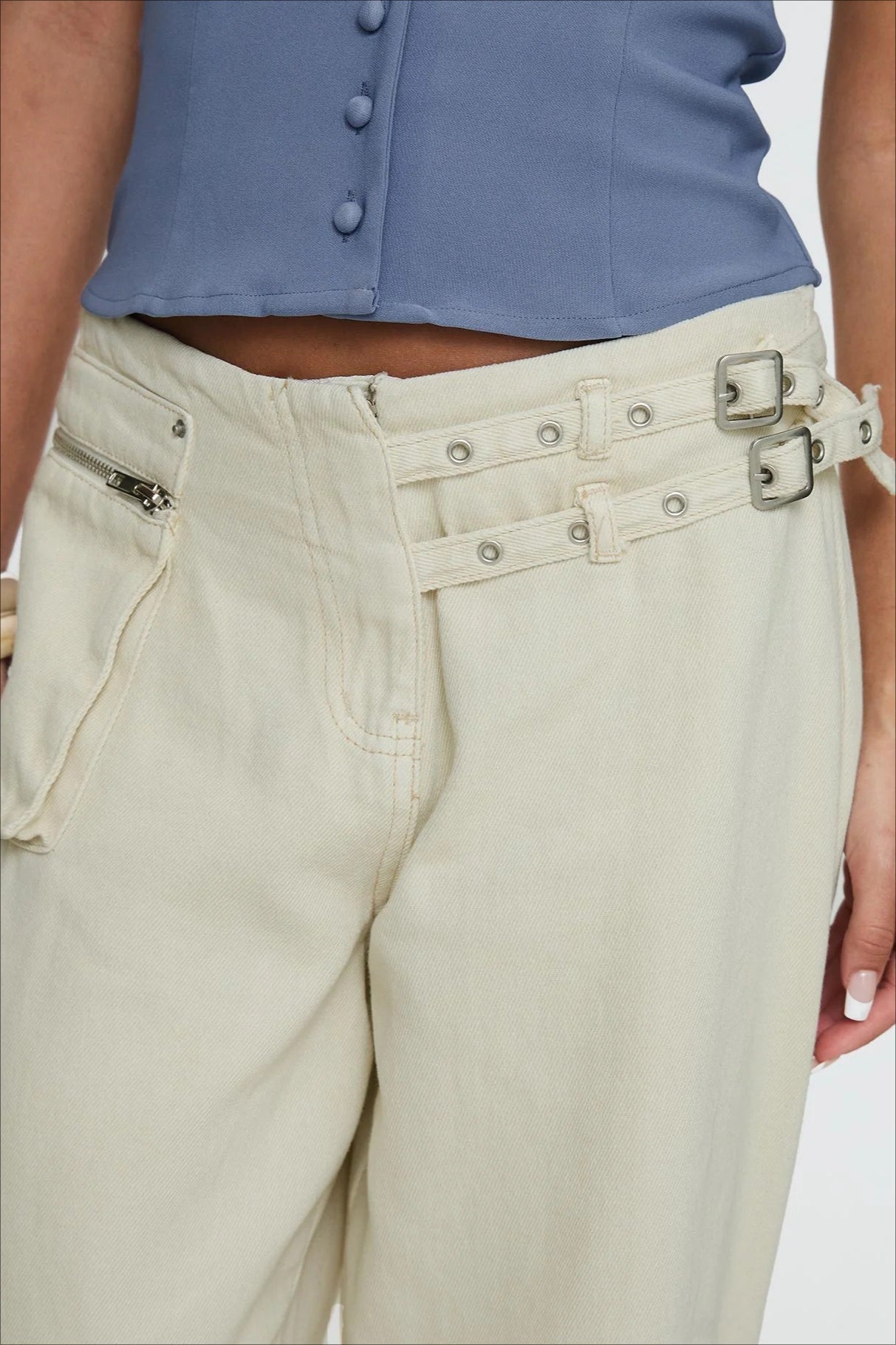 Adjustable Waist Side Pocket Loose Fit Jeans