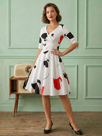 Vintage Glamour Dress Black 1950s Style Floral Print Layered Half Sleeves Sweetheart Neck Medium Rockabilly Dress