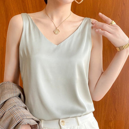 | Women’s Classic Relaxed Fit Draped Satin Tank