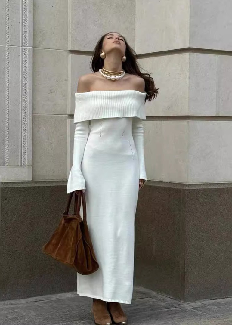 Off-Shoulder Elegance - Ribbed Knit Maxi Dress
