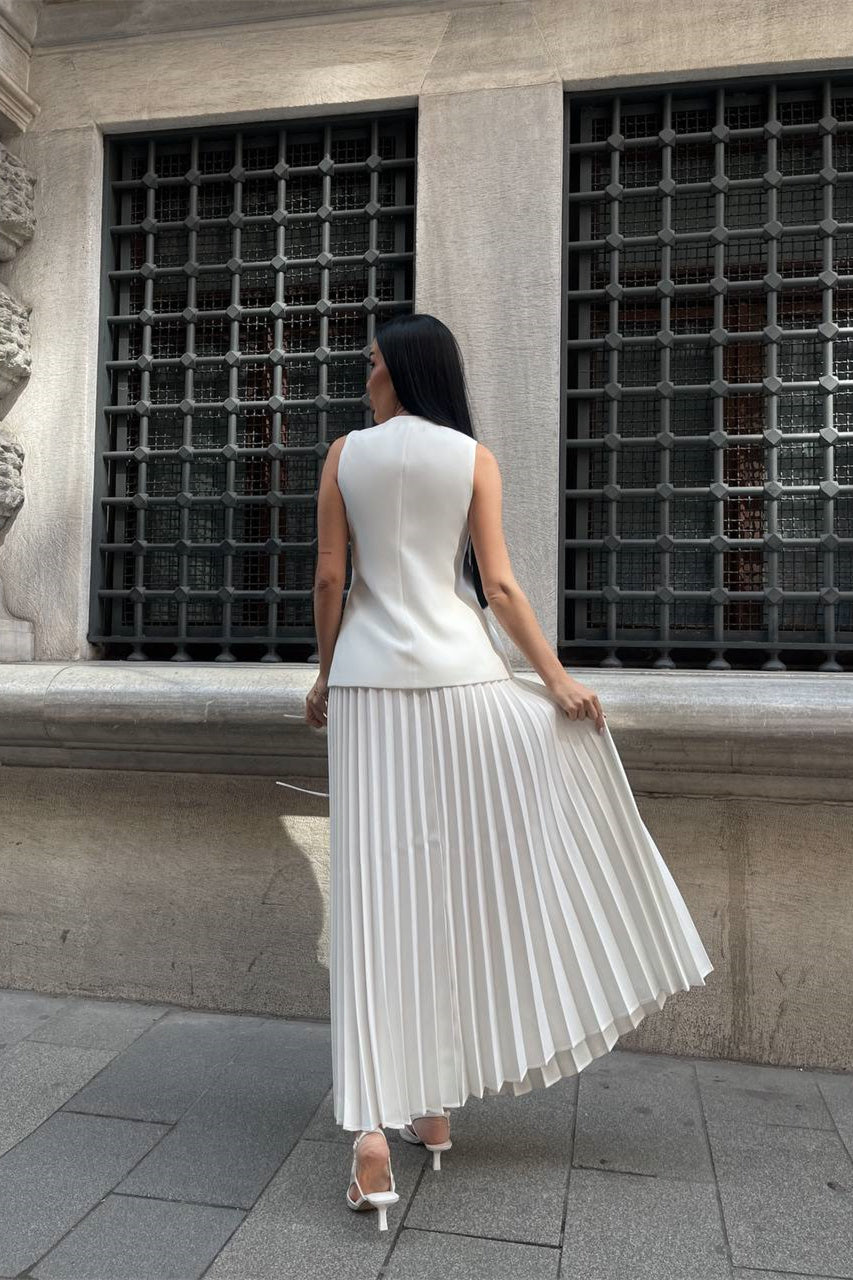 Salome Vest Pleated Skirt Set