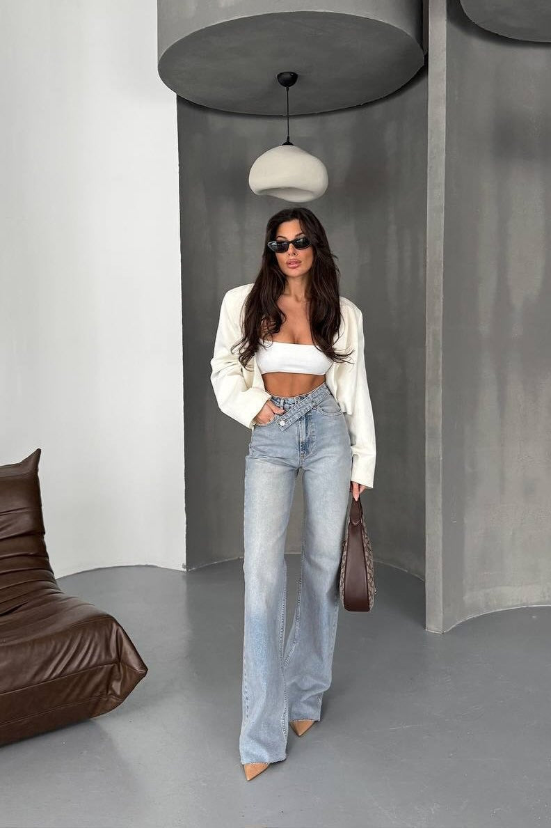 Vintage Straight Leg Denim Jeans