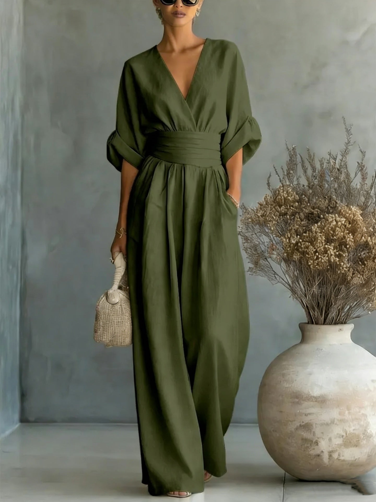 Waist-cinching V-neck Elegant Women's Jumpsuit