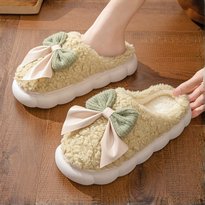 AmyVictoria™ - Comfy Fluffy Indoor Plush Non-Slip Slippers