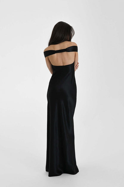 Elegant Mermaid Satin Off Shoulder Formal Dress