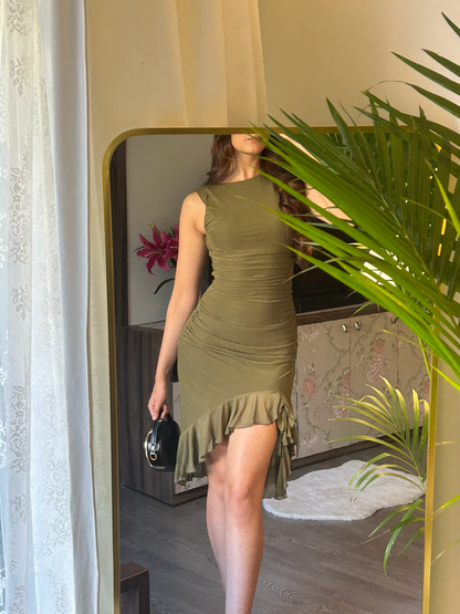 Round Neck Sleeveless Backless Pleated Midi Dress