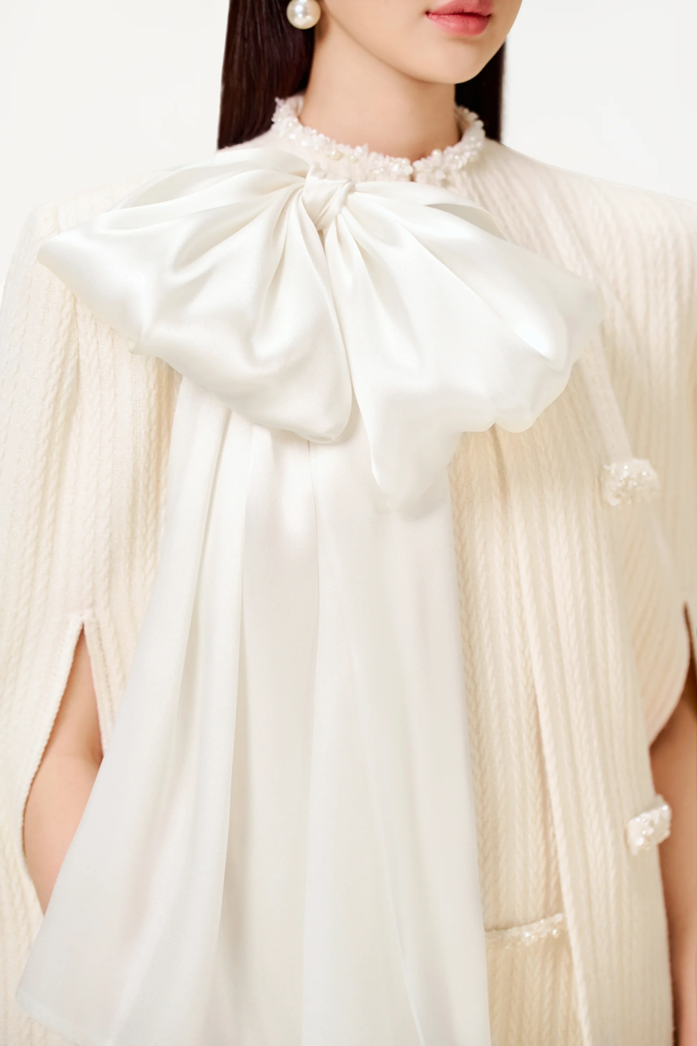 Abene Bow Beaded Embellished Knit Cape - White