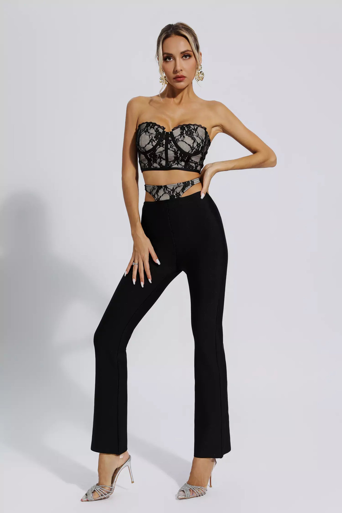 Amber Black Lace Bandage Set