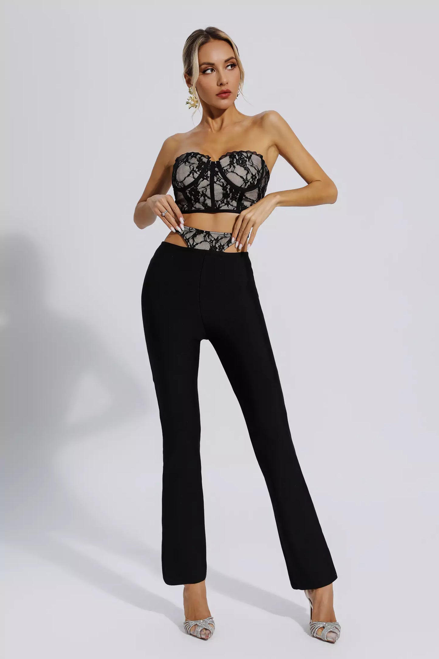 Amber Black Lace Bandage Set