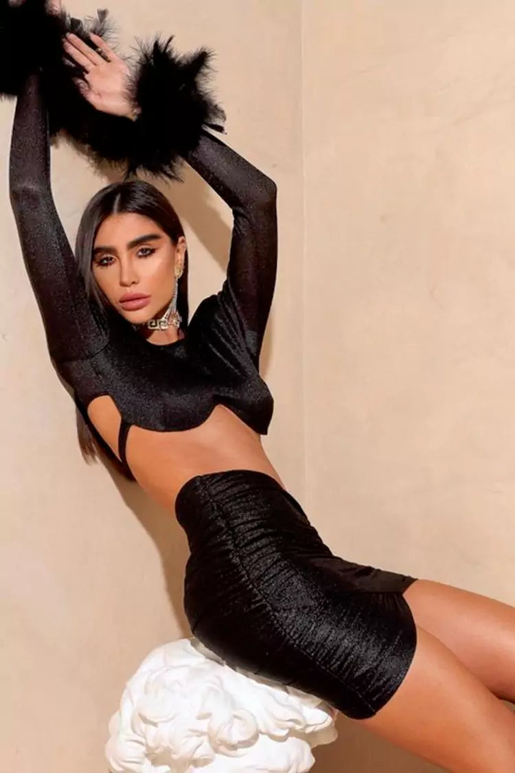 Annie Black Feather Bandage Set