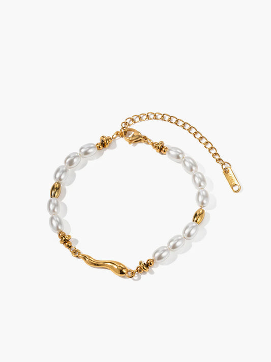 Keep It Classy Pearl Bracelet