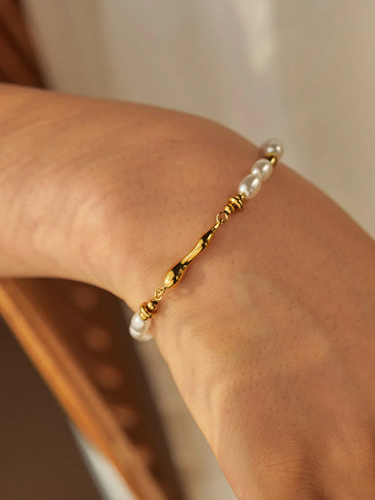 Keep It Classy Pearl Bracelet