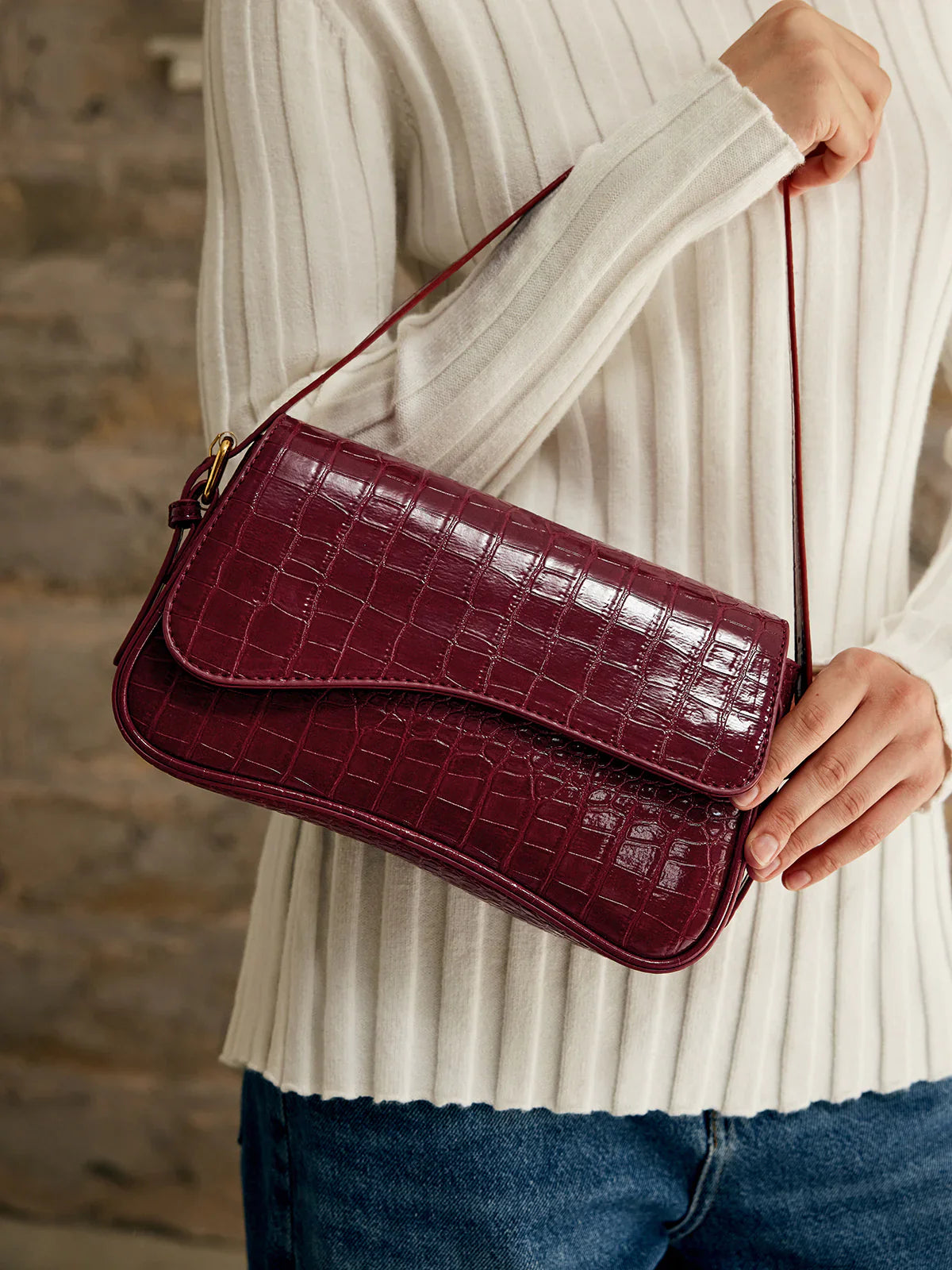 Monnette Buckle Armpit Bag