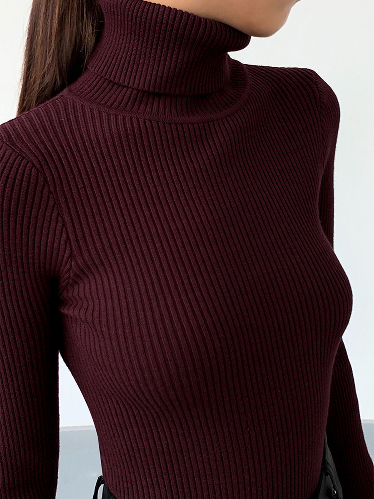 | Women’s Ribbed Turtleneck Sweater