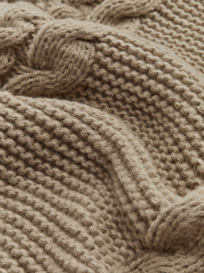 Leisure Round Neck Cable Knit Sweater