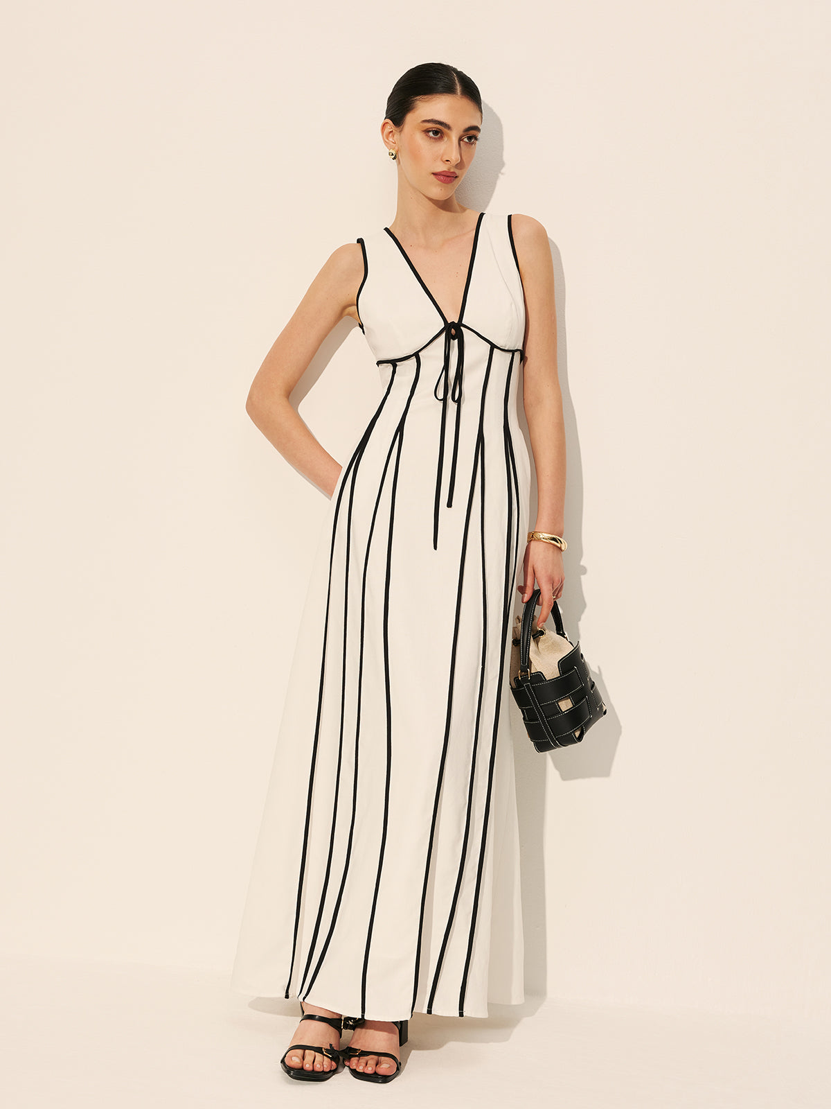 Contrast Trim Dress With Pockets