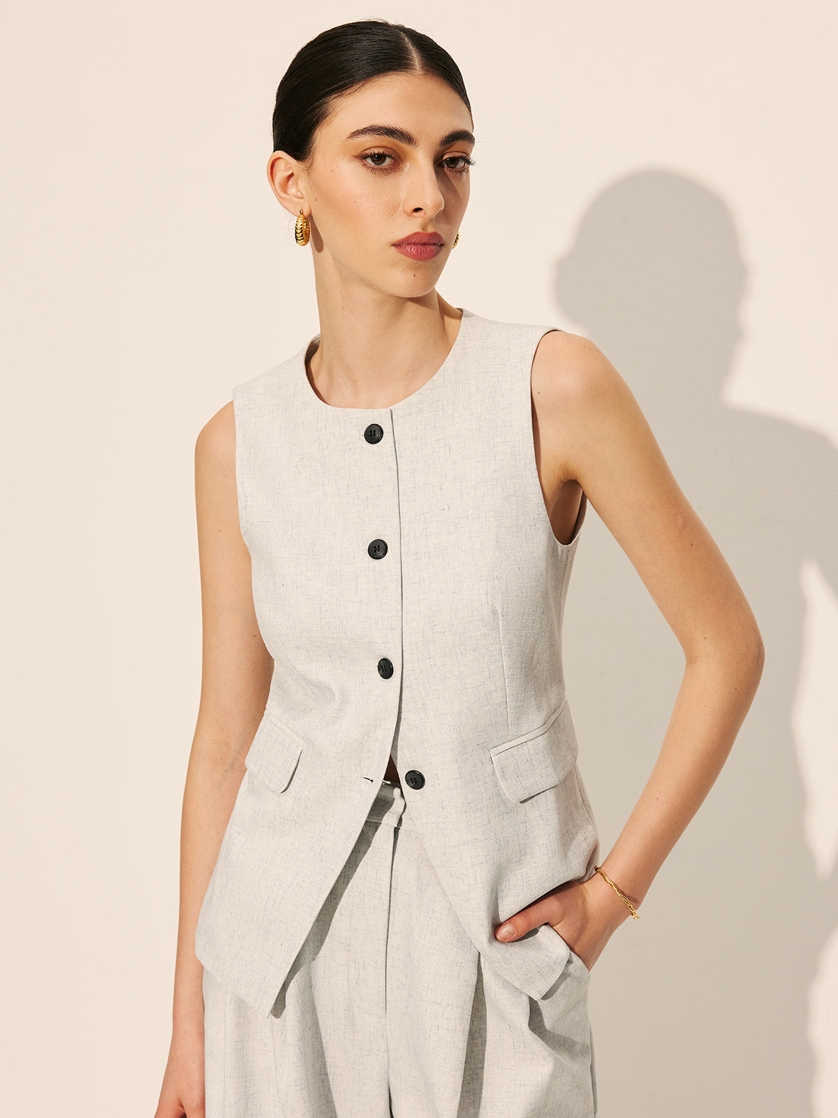 Pockets Sleeveless Tailored Vest