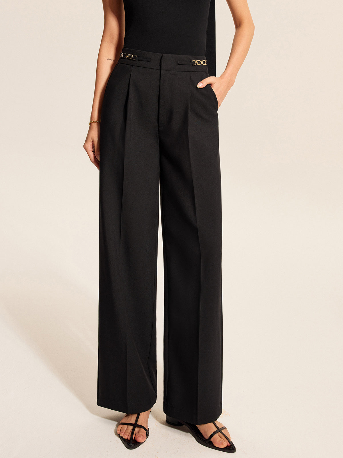 Mid-Waist Pleated Pants With Chain Detail