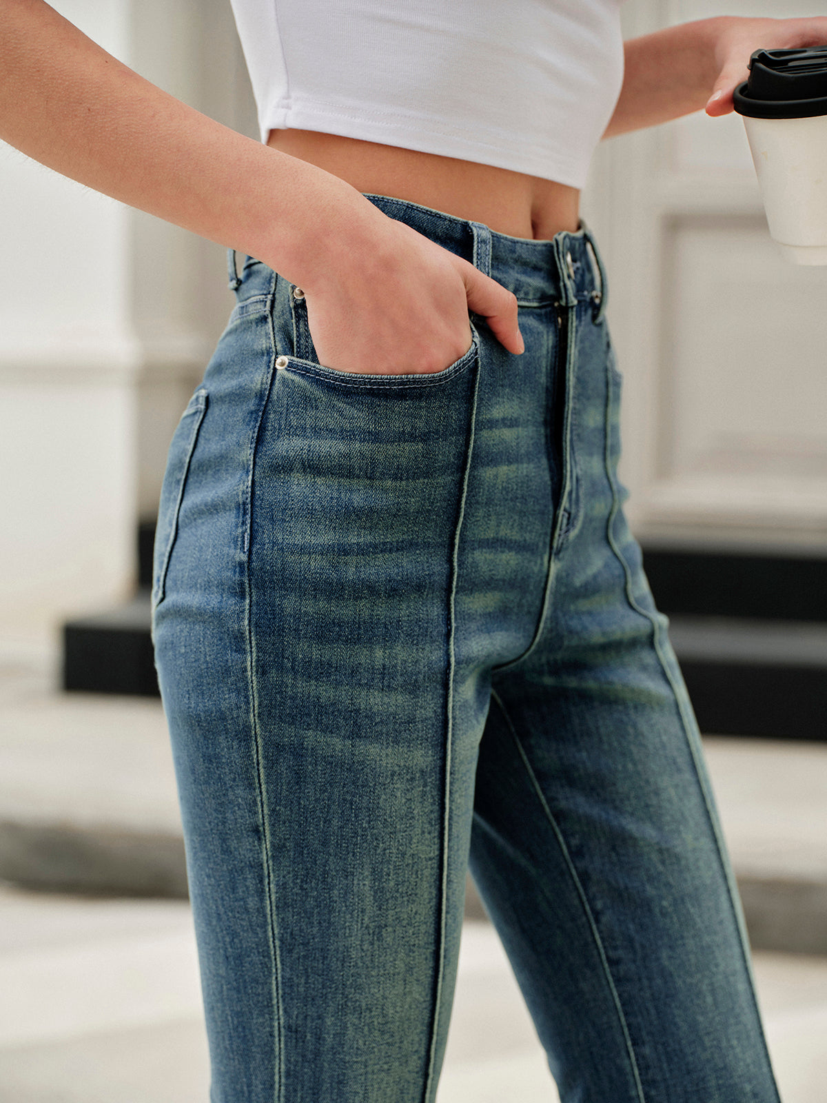 Low-Waist Wide Leg Denim Jeans