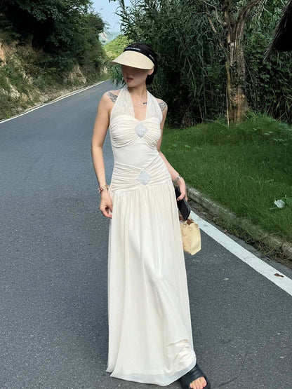 Backless V-neck Halter Dress · Waist-cinching Slim-fit Elegant Style