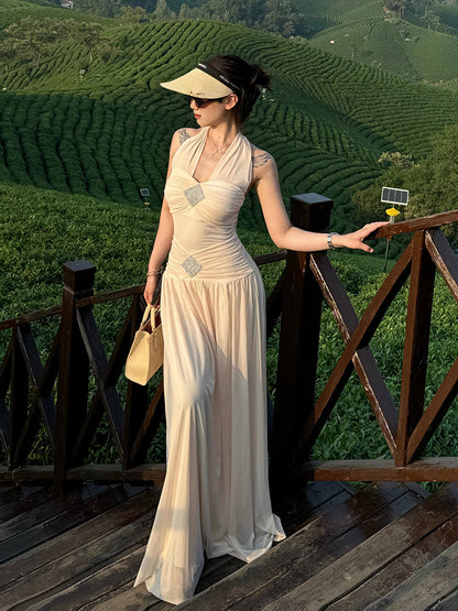 Backless V-neck Halter Dress · Waist-cinching Slim-fit Elegant Style