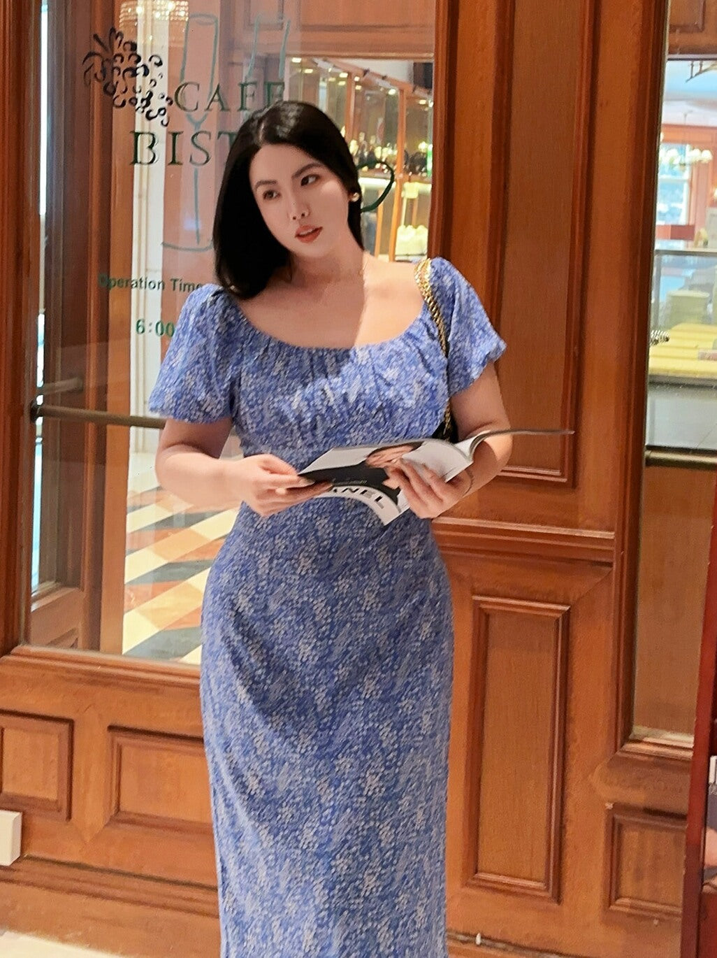 Blue Floral Puff-Sleeve Dress · Plus-Size