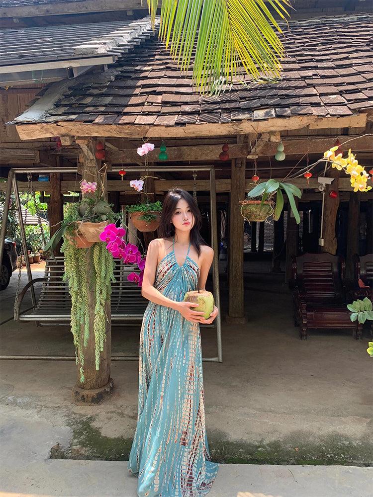 Bohemian Vintage Halter Maxi Dress Open-Back Beach Goddess Look
