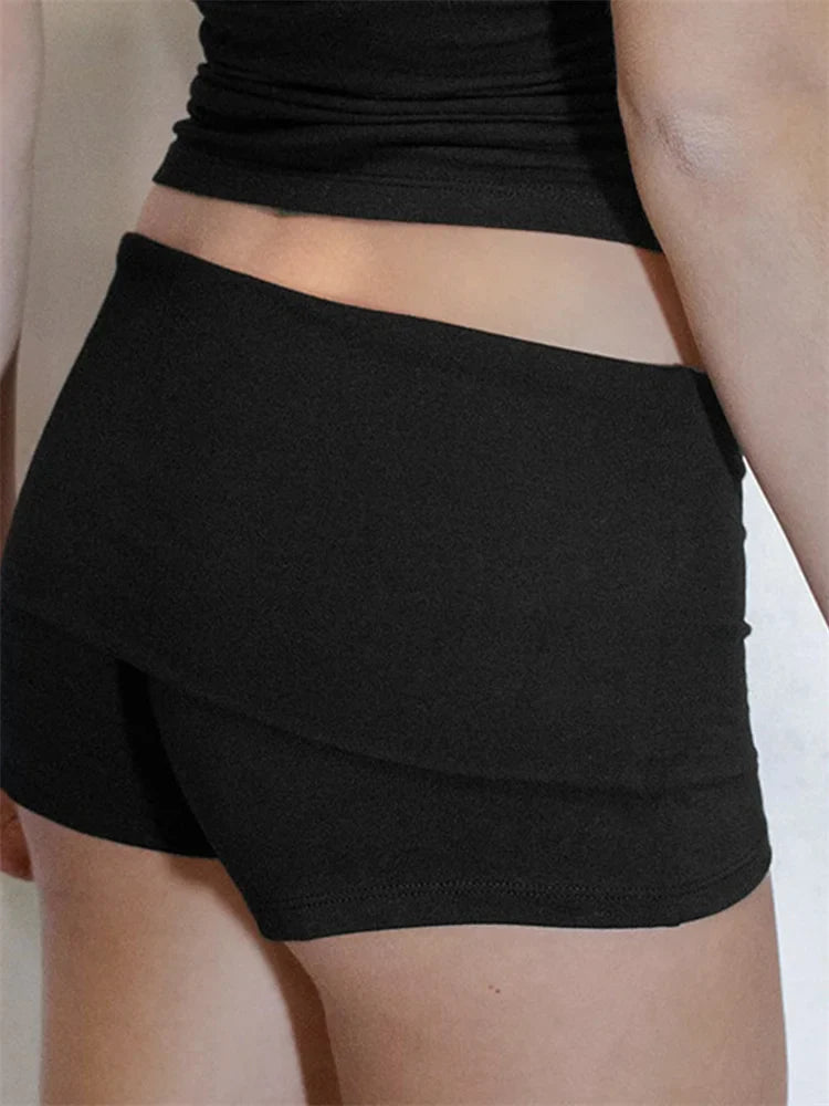 Solid Elastic Low Waist Short