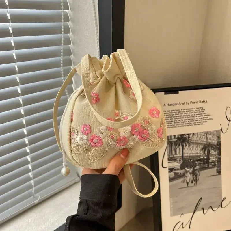 Retro Flower Embroidery Lace Drawstring Bucket Handbag