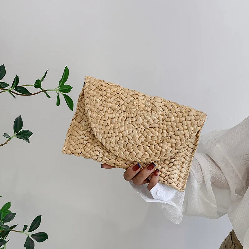 Corn Husk Weave Straw Clutch Wristlet
