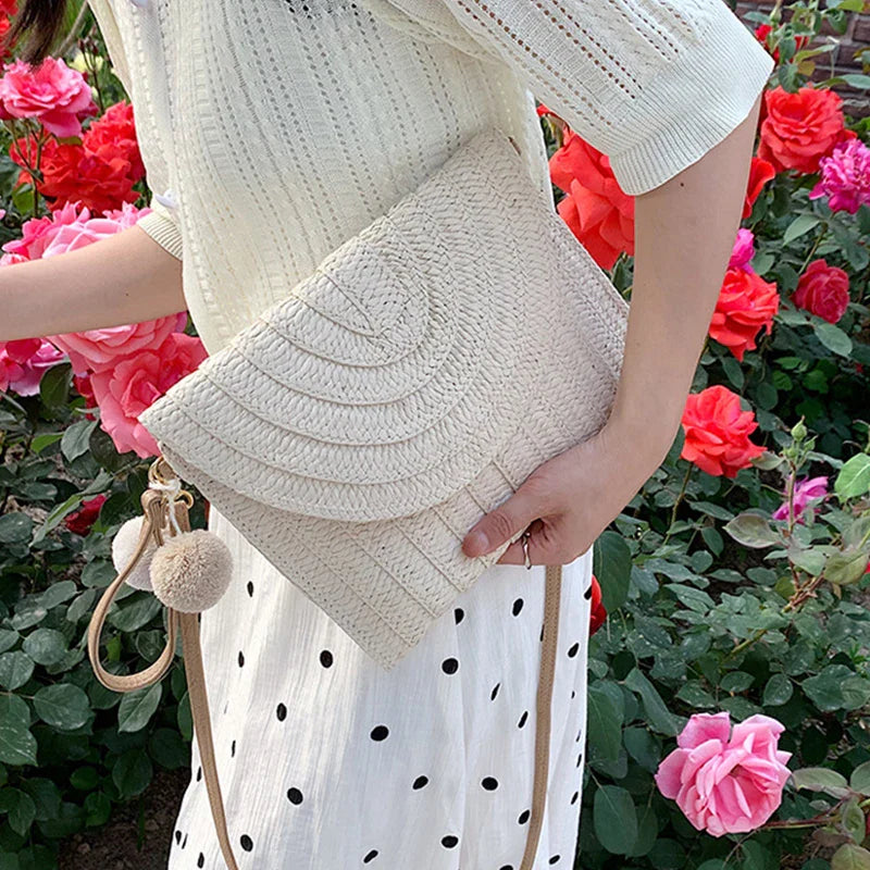 Corn Husk Weave Straw Clutch Wristlet
