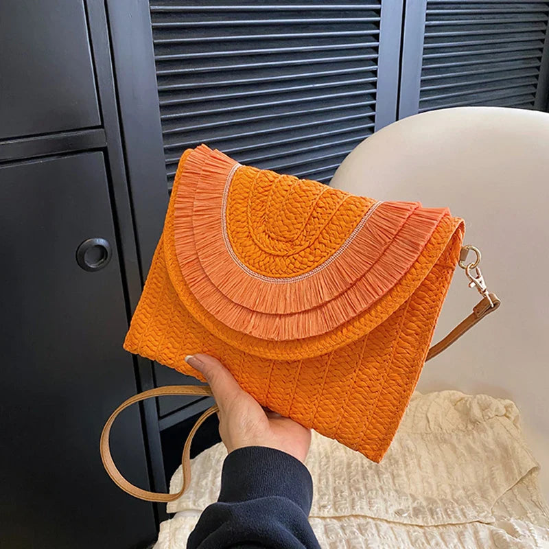 Corn Husk Weave Straw Clutch Wristlet