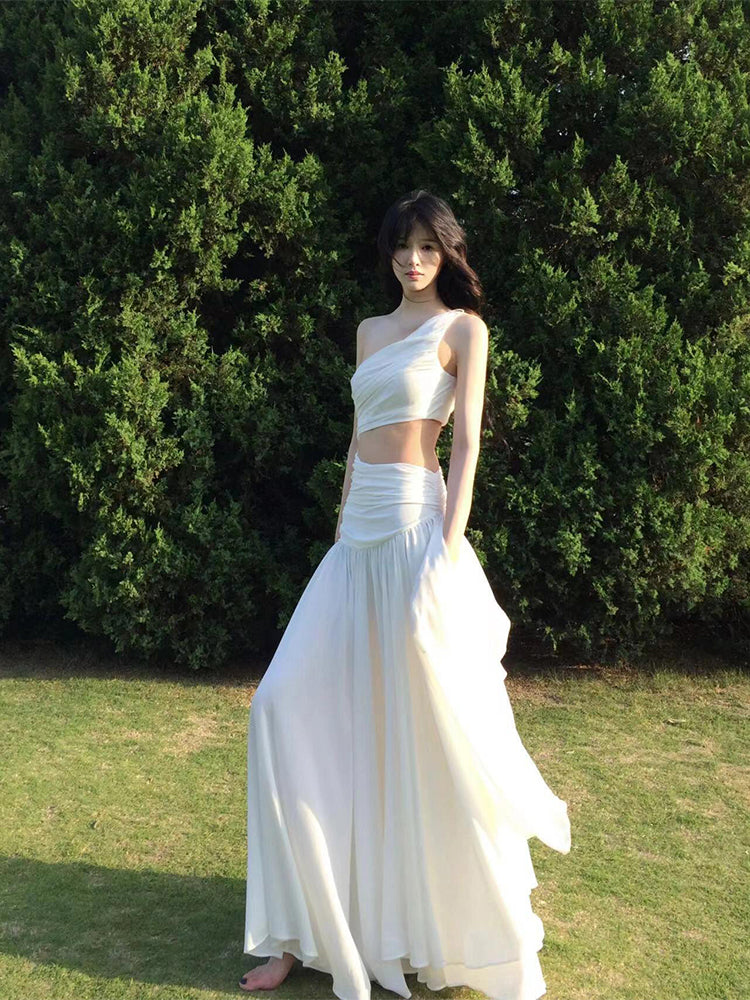 Dreamy white Maxi Dress Flowy, Backless & Beach-Ready
