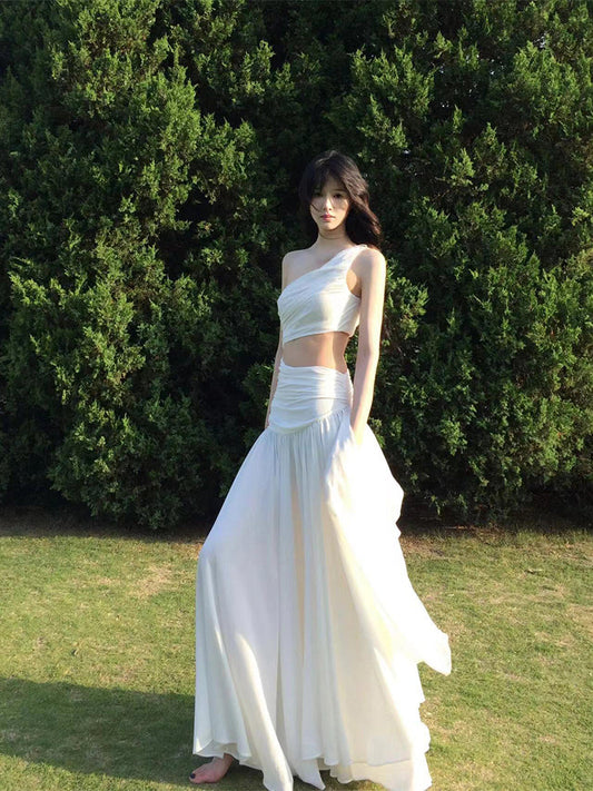 Dreamy white Maxi Dress Flowy, Backless & Beach-Ready