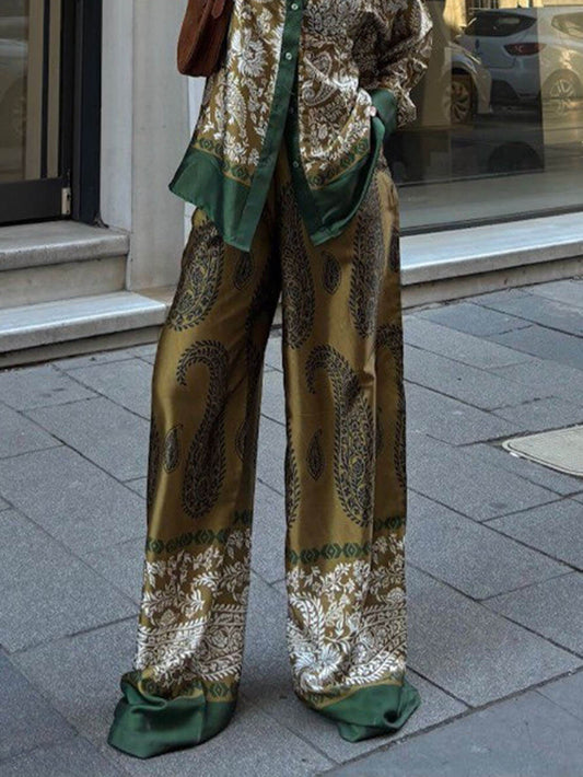 Modern Feel Contrast Color Paisley Unique Print Elastic Waist Pocketed Pants