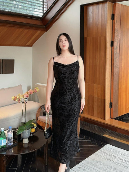 Elegant Velvet Maxi Dress Plus-Size