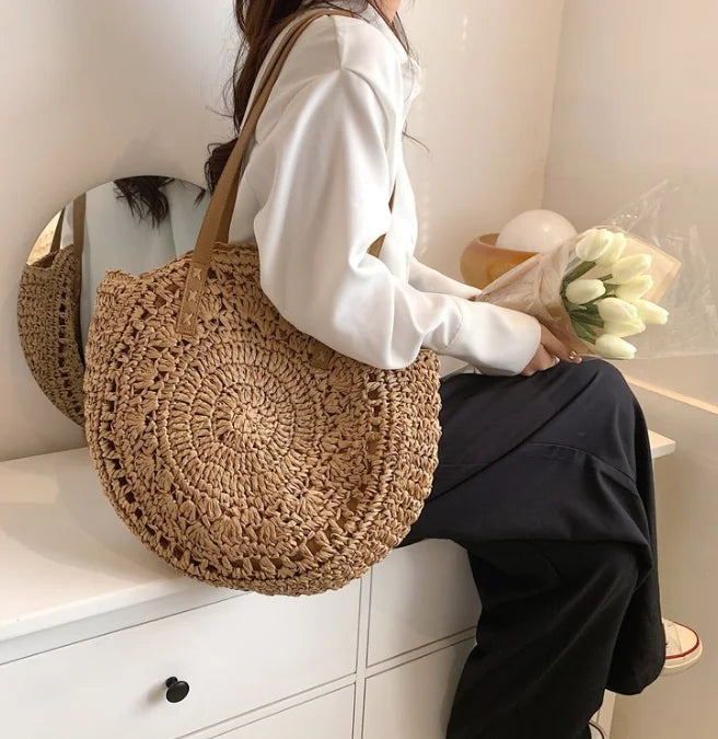 Large Capacity Fringe Straw Shoulder Bag