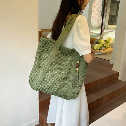Large Capacity Fringe Straw Shoulder Bag