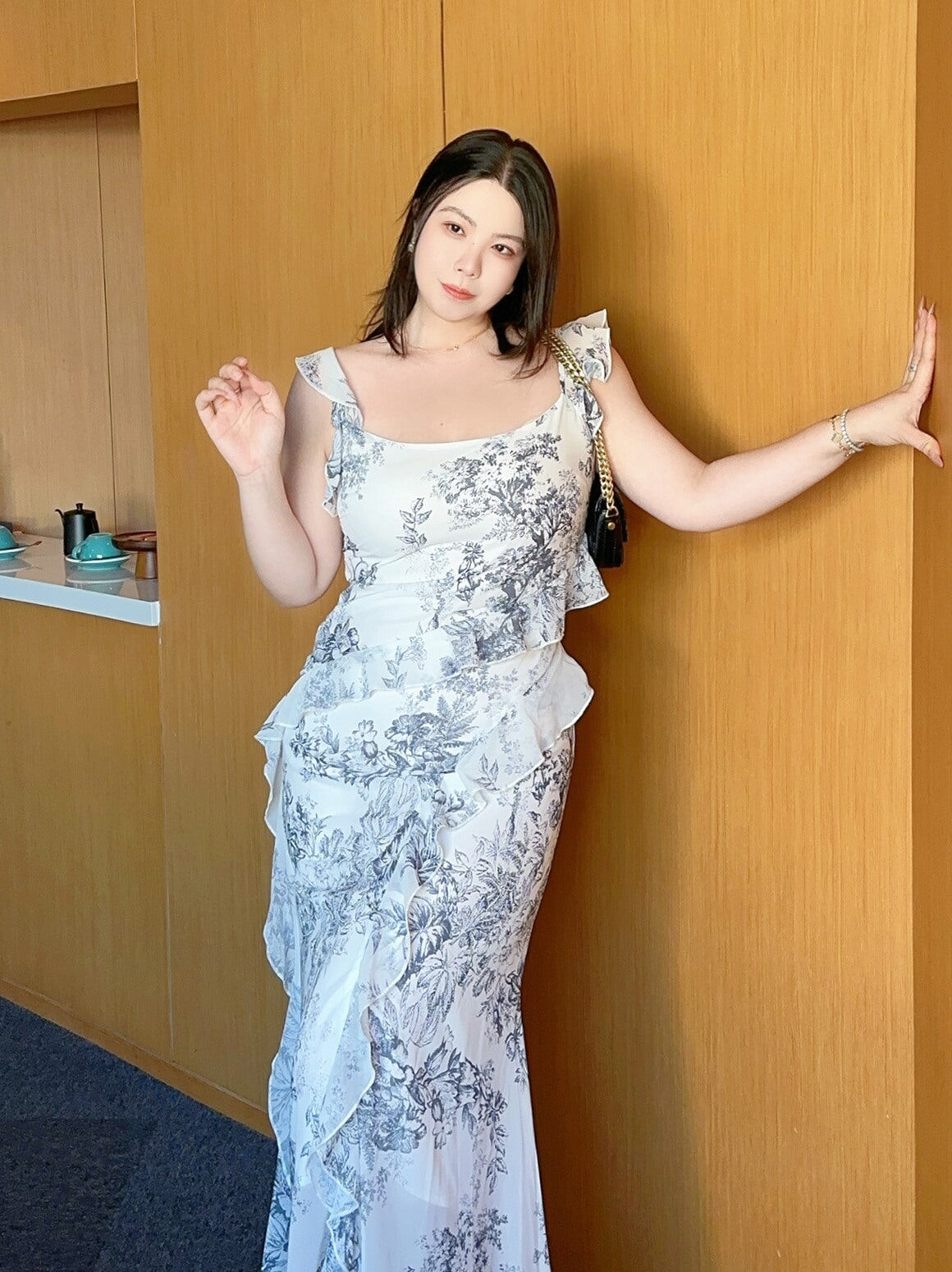 Ruffle Floral Maxi Dress · Elegant Slimming