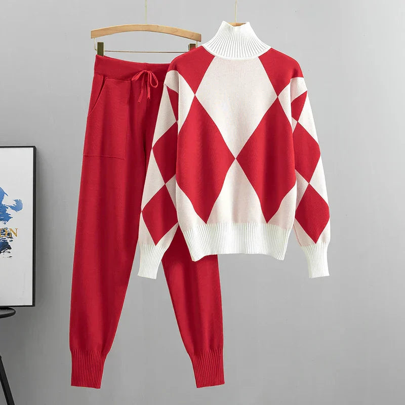| Women's sweater and pants set