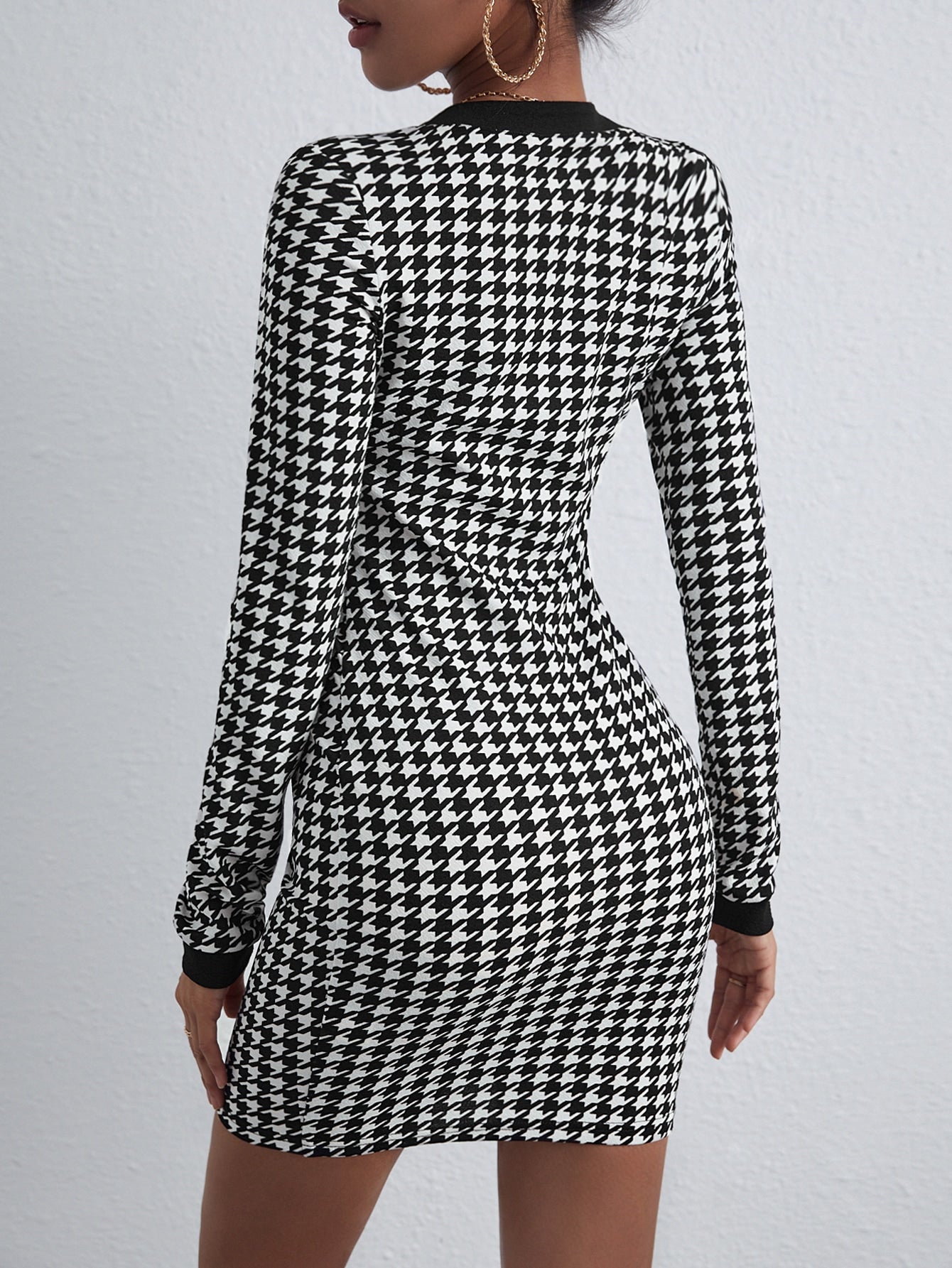Houndstooth Print Contrast Trim V-Neck Button Front Long Sleeve Bodycon Mini Dress