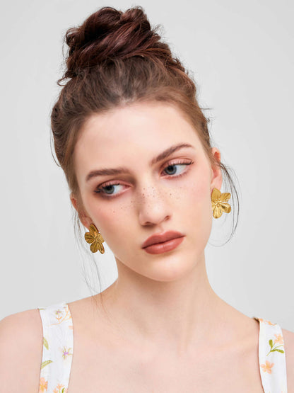 Floral Pattern Stud Earrings