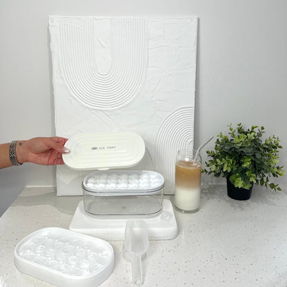 Pastel 2 in 1 Round Ice Cube Maker with Silicone Storage Box