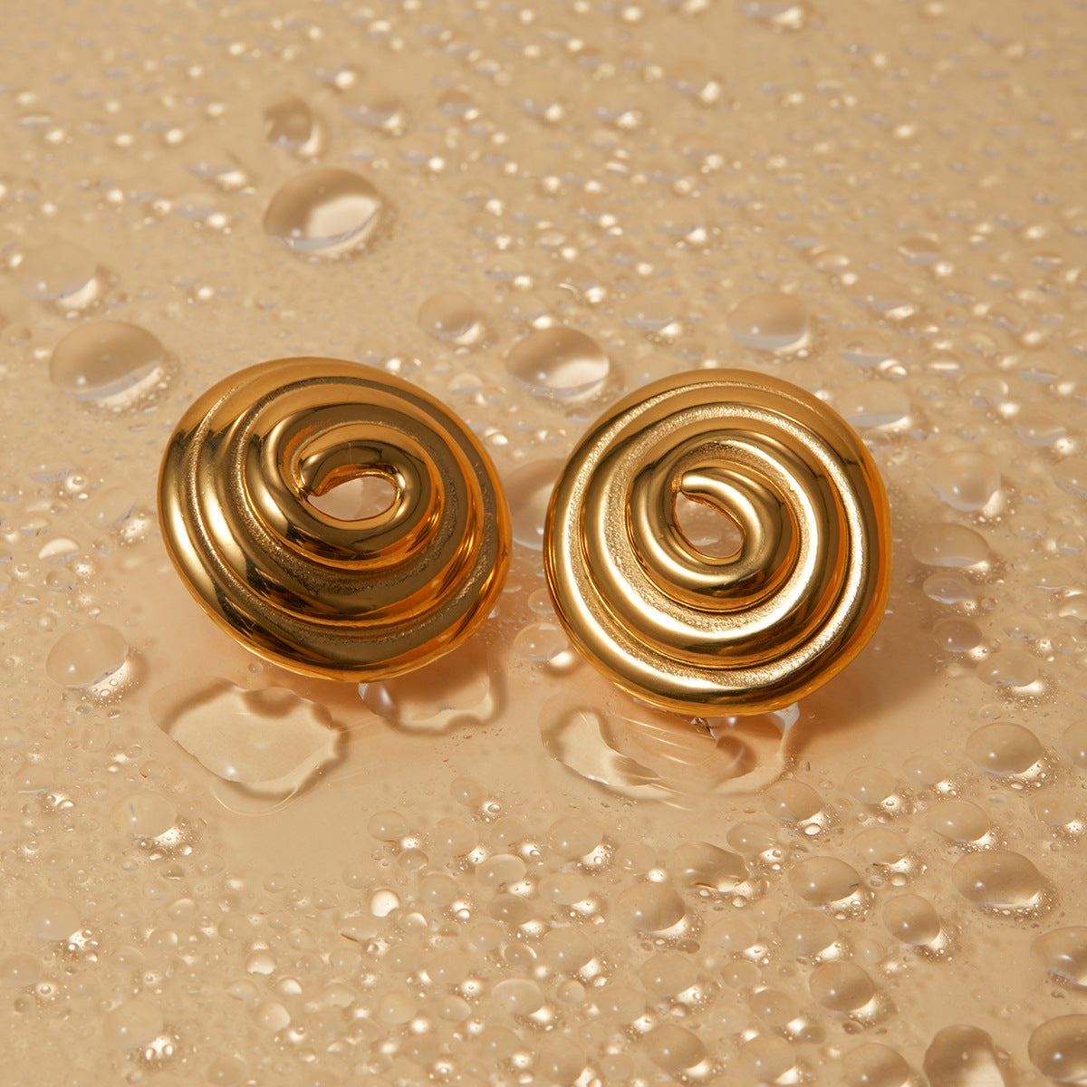 Luxe Spiral - Gold Round Earrings