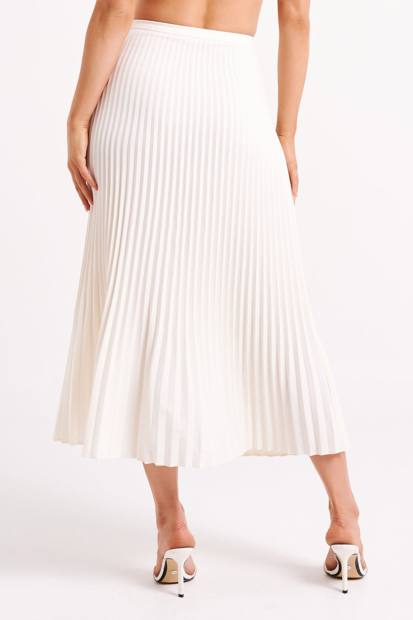 Renata V-neck Pleated Skirt Set